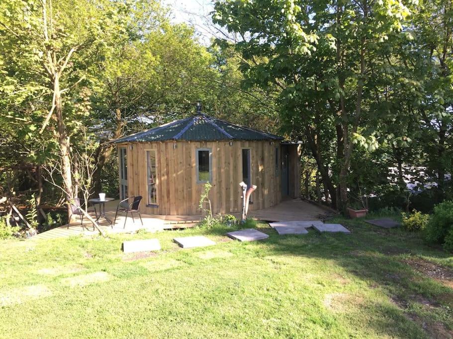 The Roundhouse - Unique Space Nestled In The Trees Begelly Extérieur photo